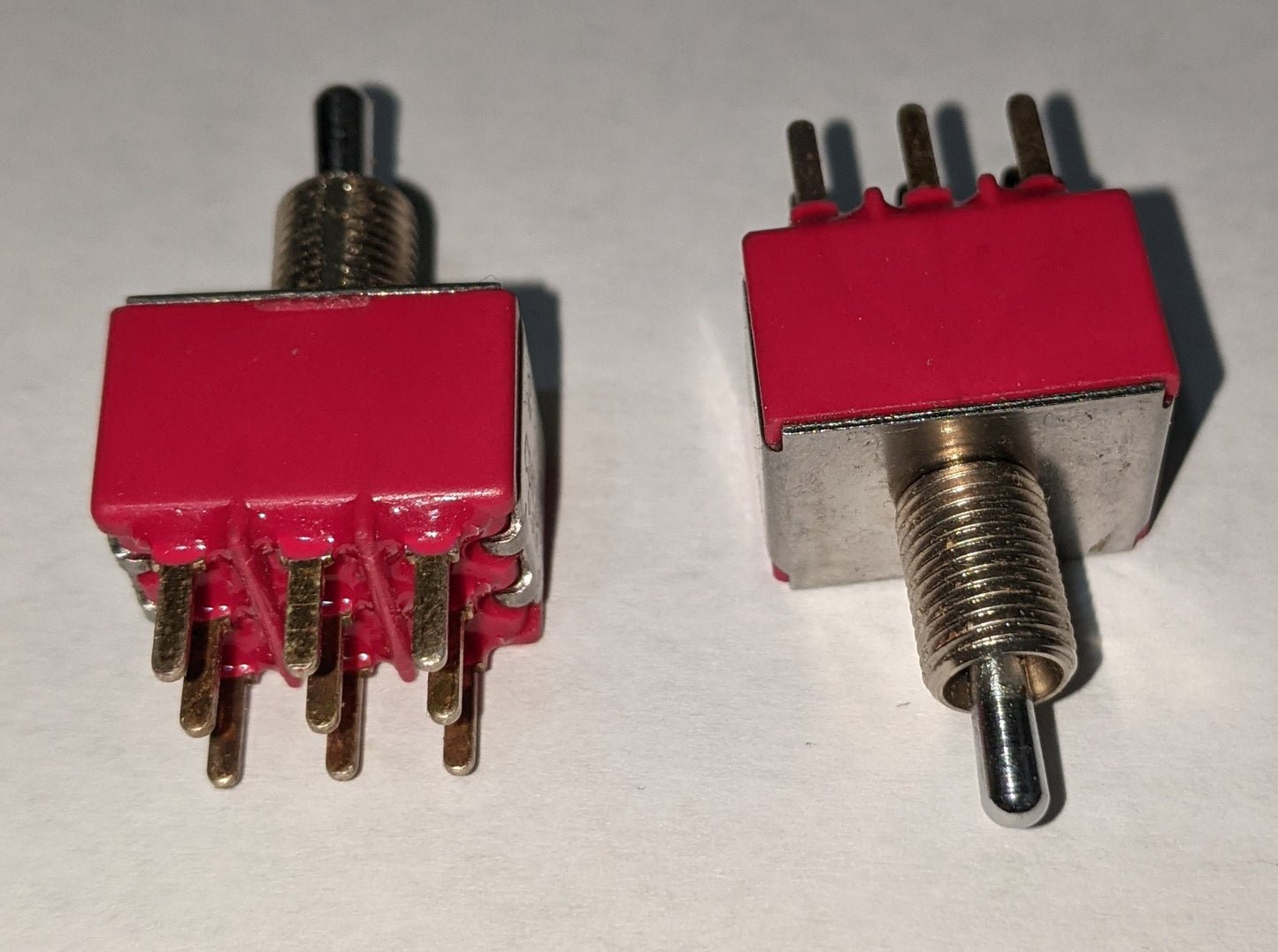 ( OS_U31LY3ZQE ) 3PDT TOGGLE SWITCH 6A 125VAC